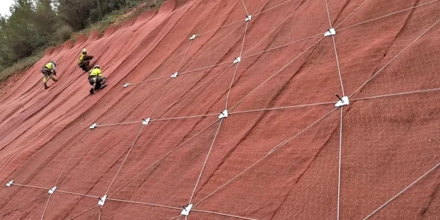 Estabilidad de taludes en Valparaíso: Seguridad para obras en ladera