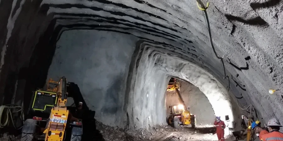 Análisis geotécnico para túneles en suelo blando en Valparaíso